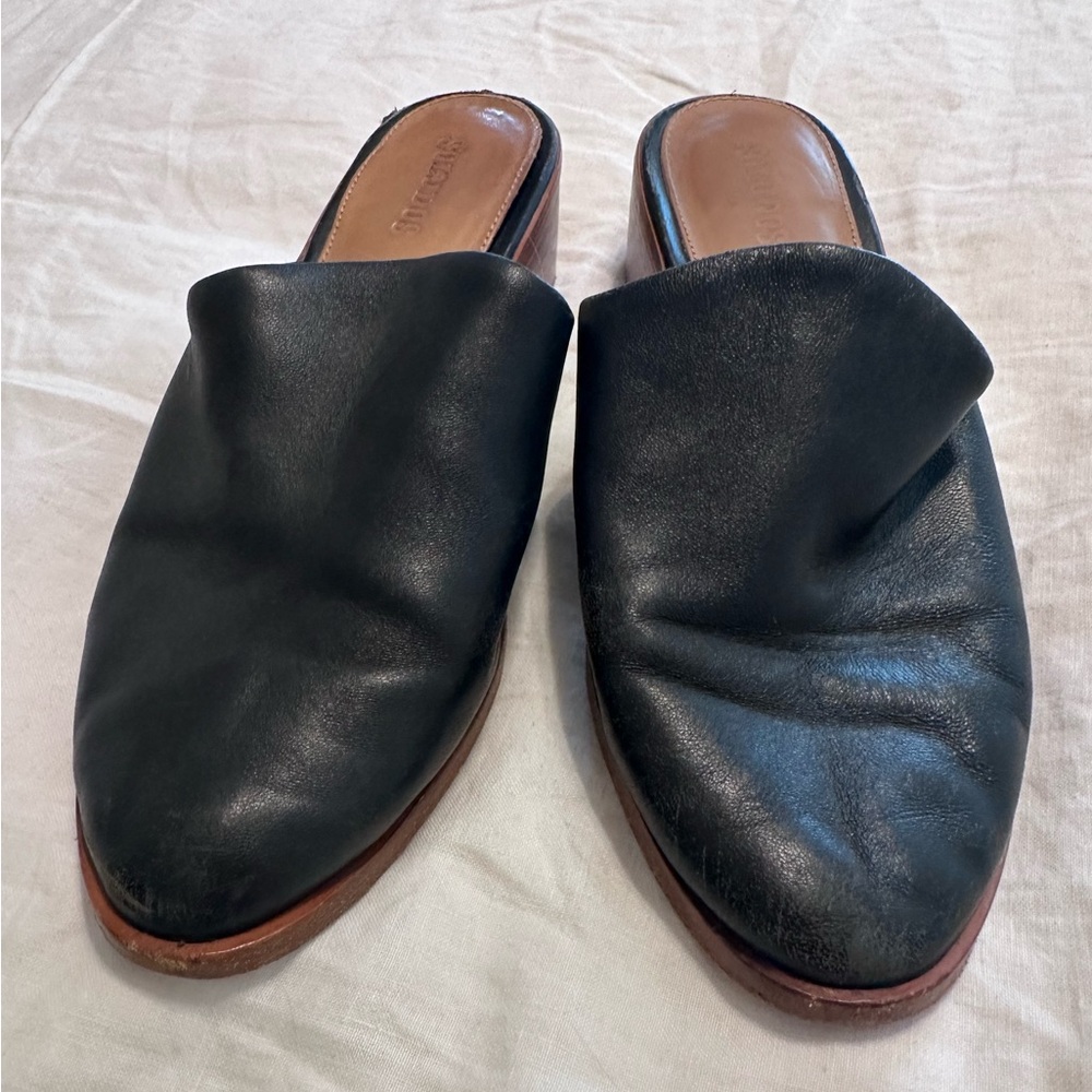 Soludos black leather mules